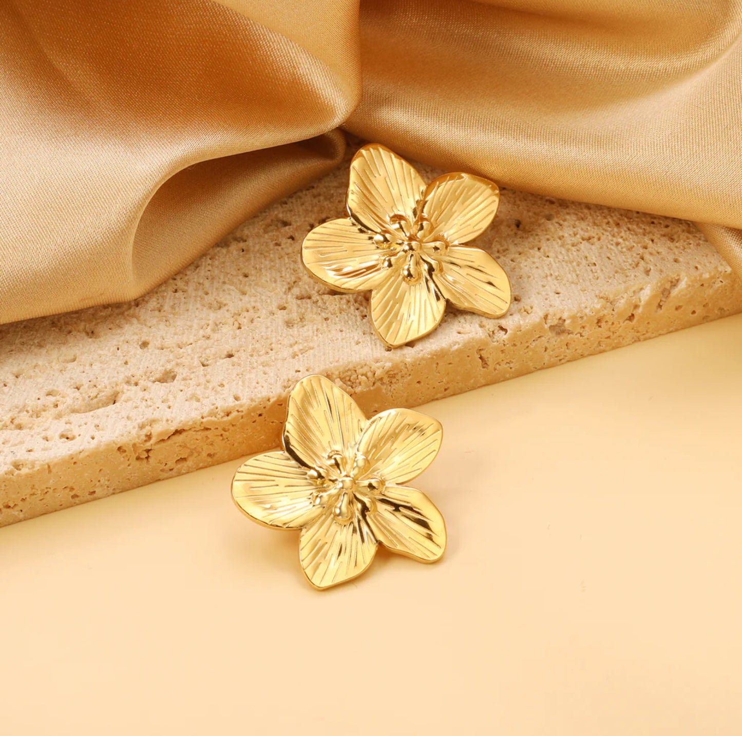 Aaliyah Gold Earrings