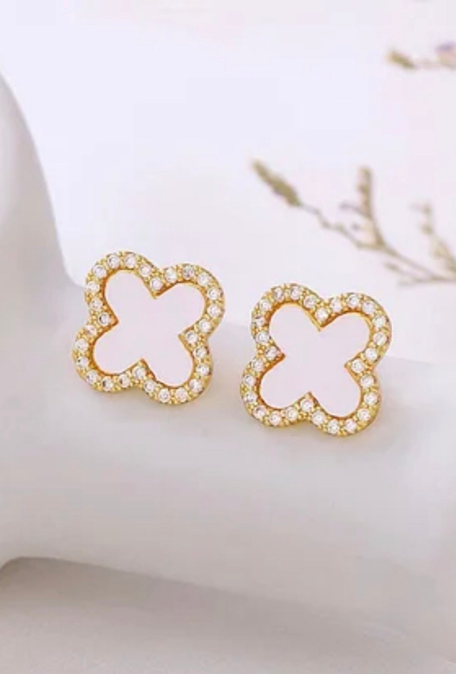 White Clover Earrings with Zircon