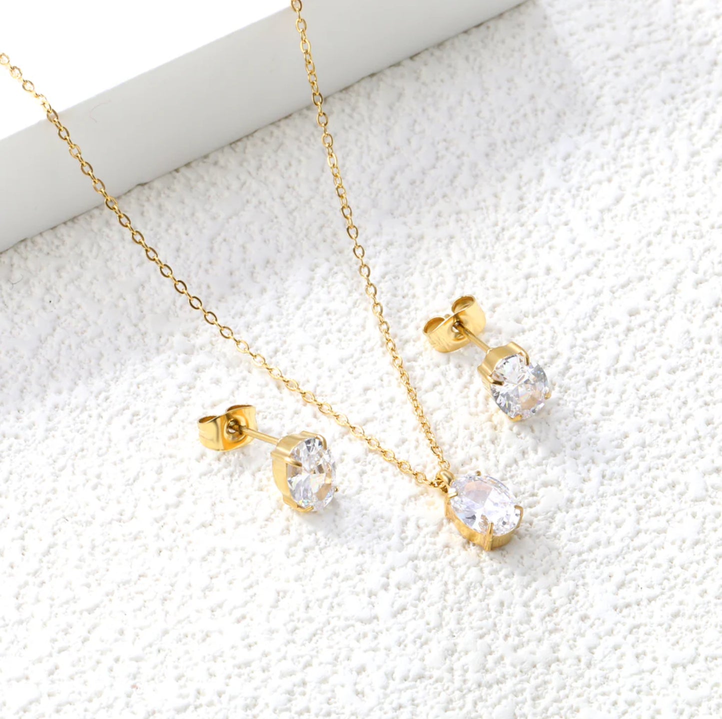 Crystal Glow Jewelry Set