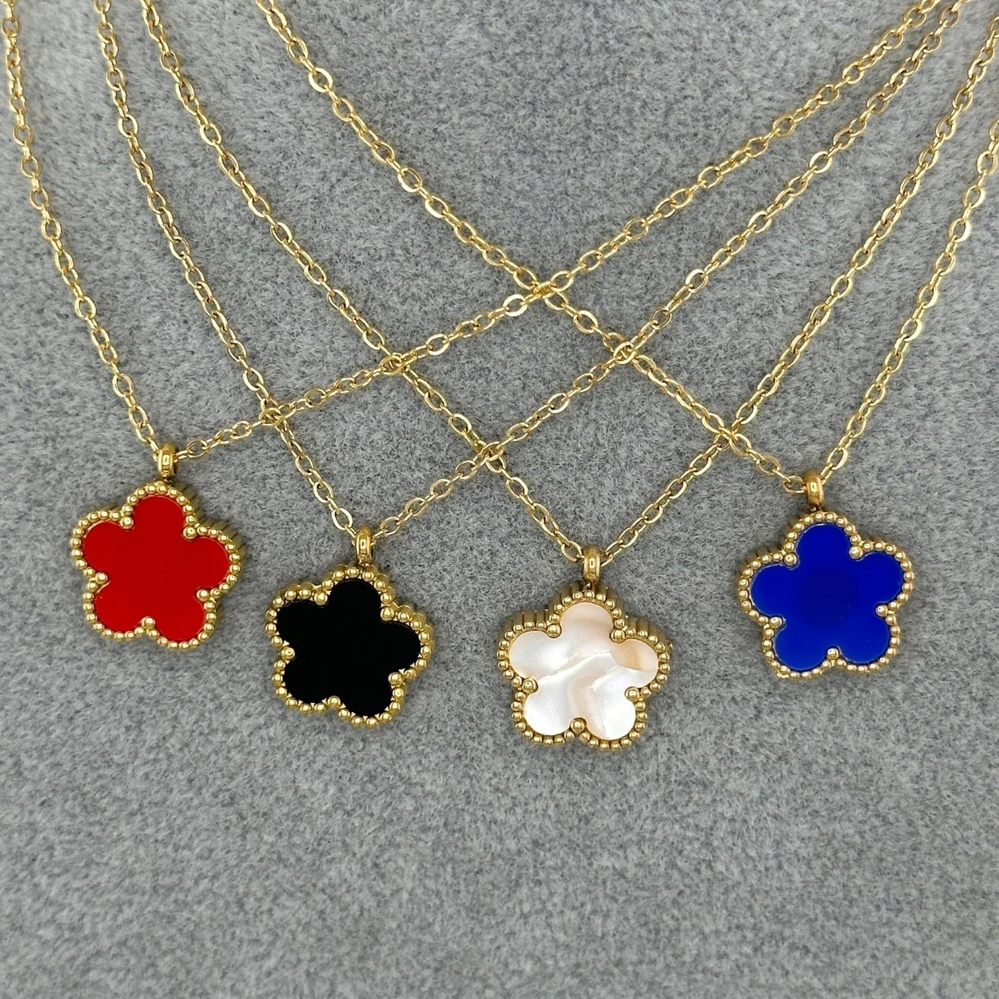 Noir Bloom Pendant Necklace