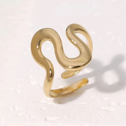Wavy Ring