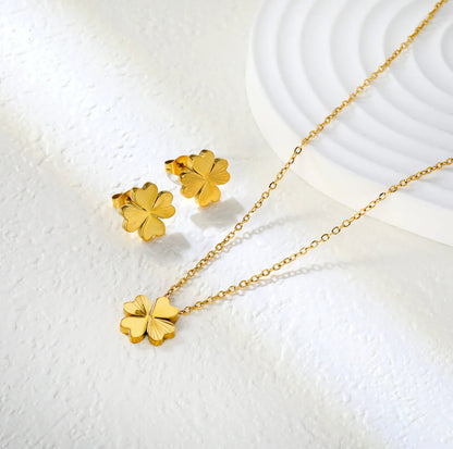 Inaya's Hearts of Clover