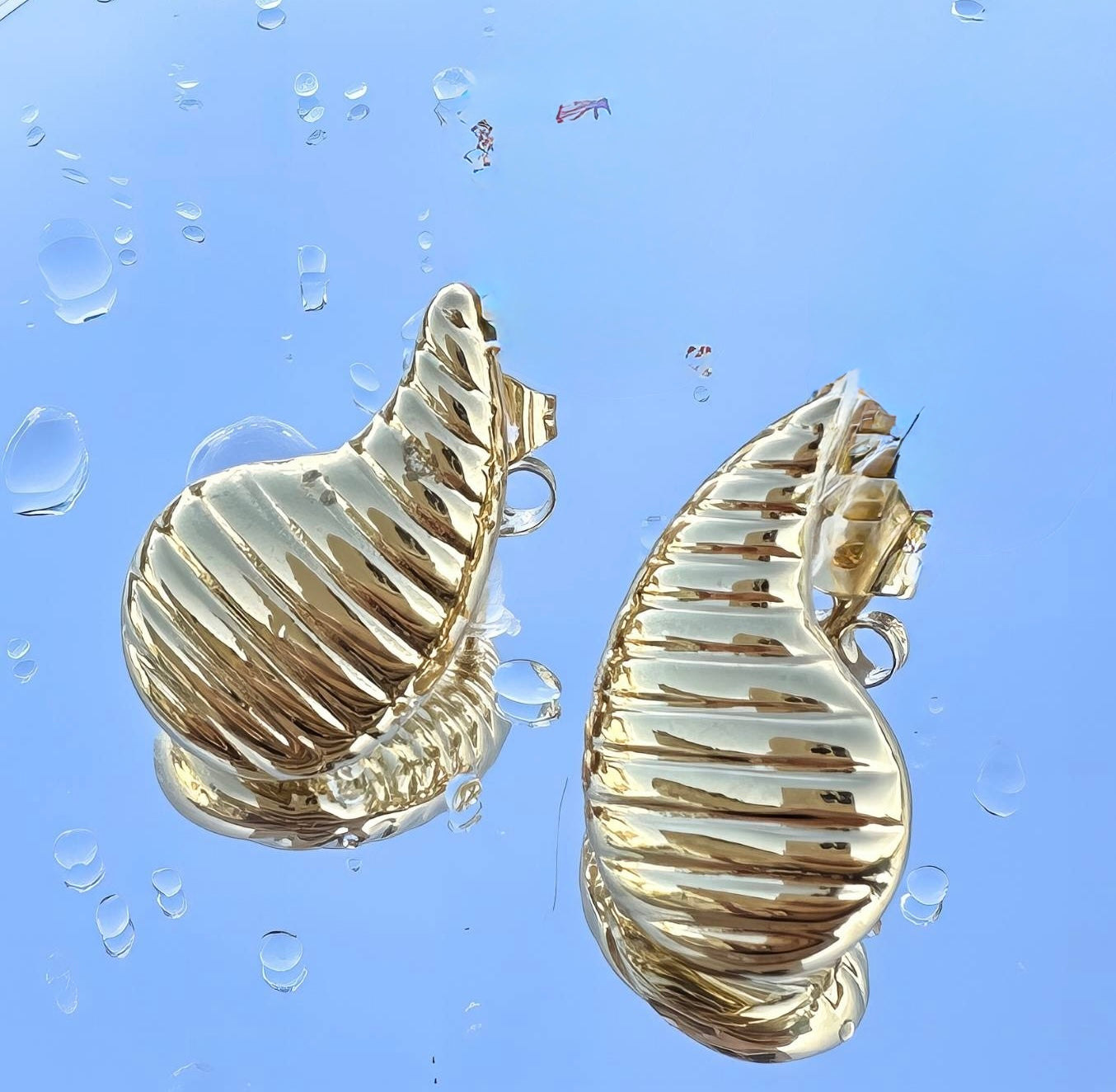 Stria Teardrop Earrings
