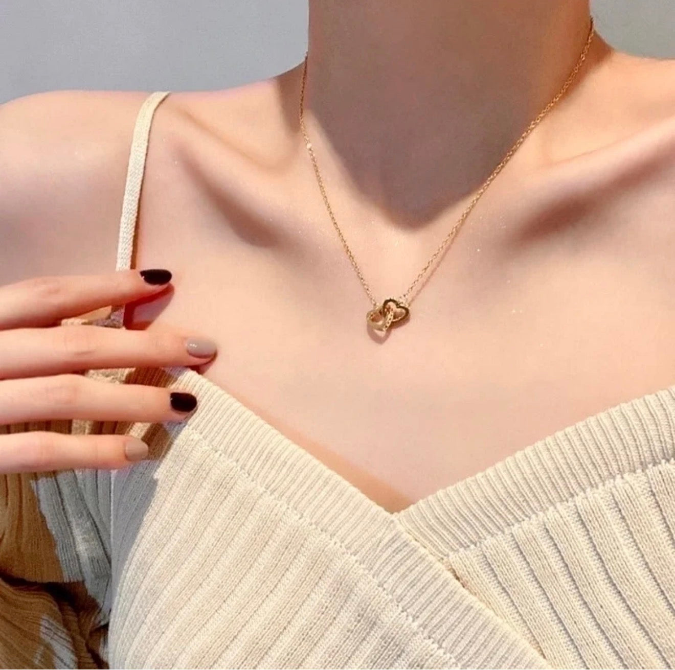 Linked Heart Glow Necklace