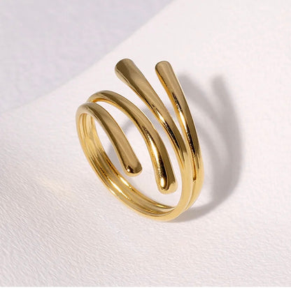 Serene Arc Ring