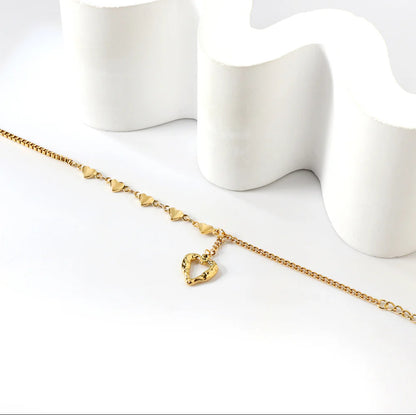 Hearts All over Bracelet