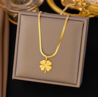 Fortune Clover Necklace